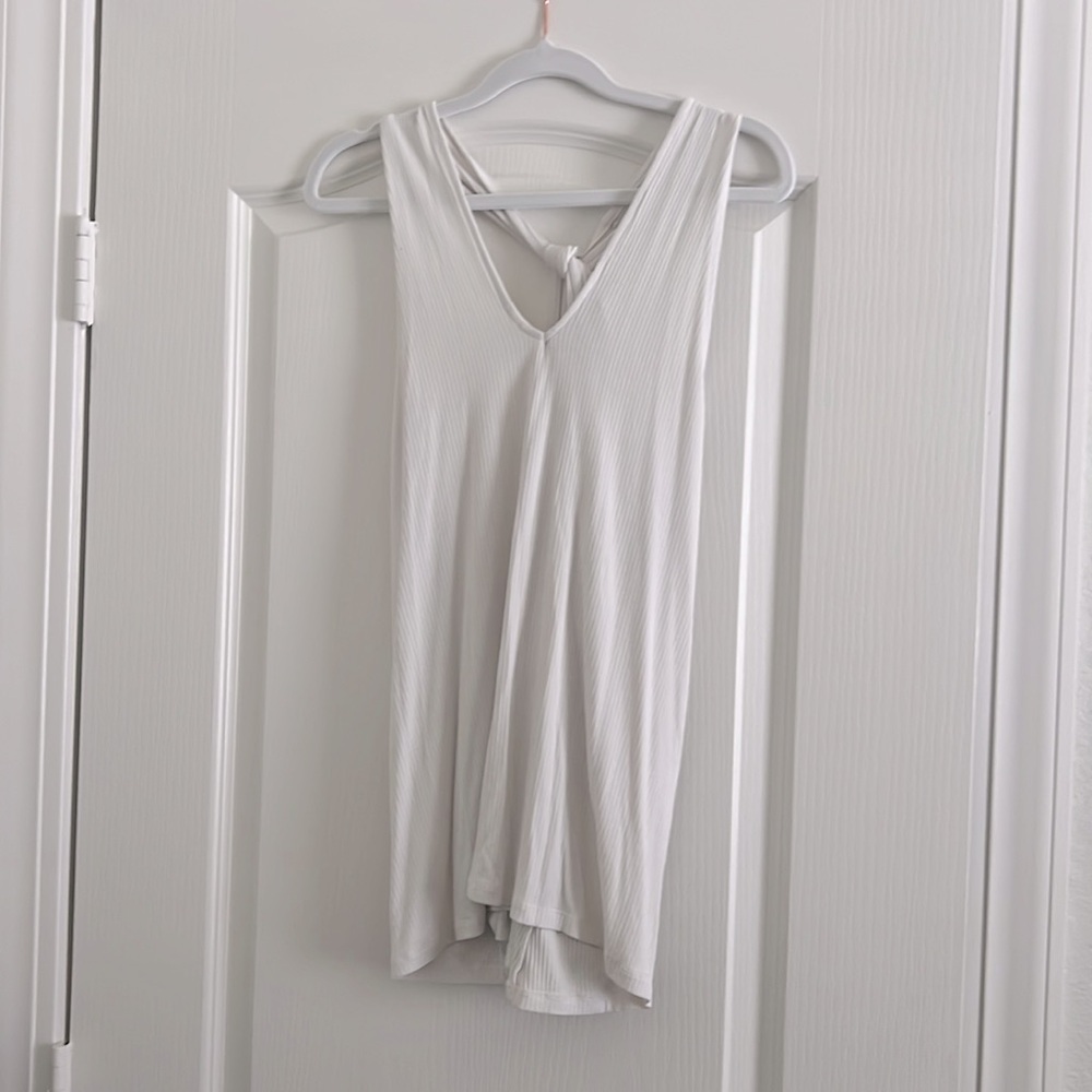 Old Navy Ribbed Flowy Knot Back Tank